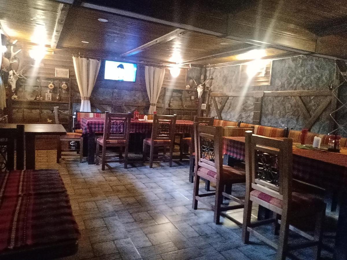 Hotel Кръчмъ При Байката Ribarica Exterior foto