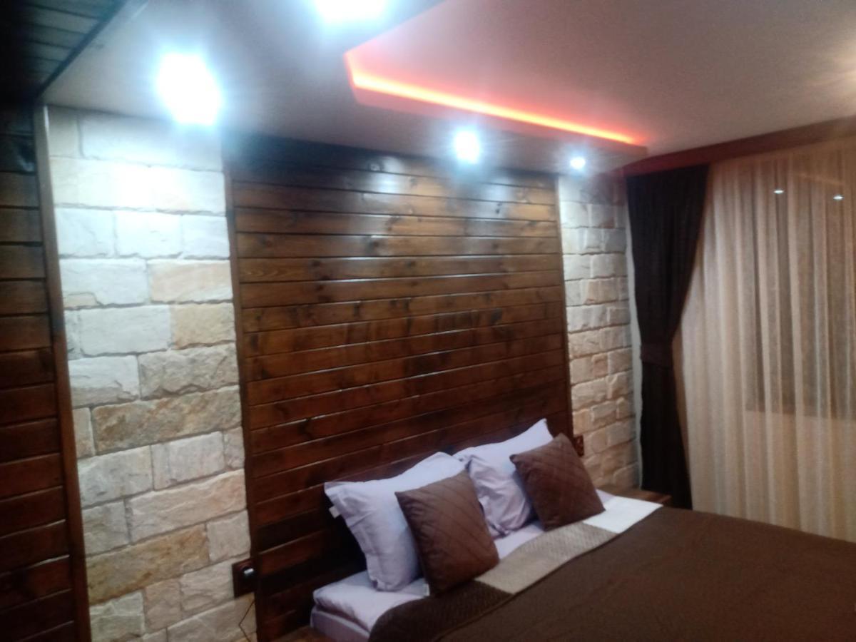 Hotel Кръчмъ При Байката Ribarica Exterior foto