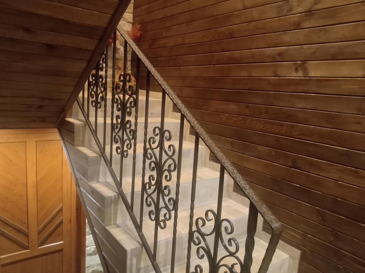 Hotel Кръчмъ При Байката Ribarica Exterior foto