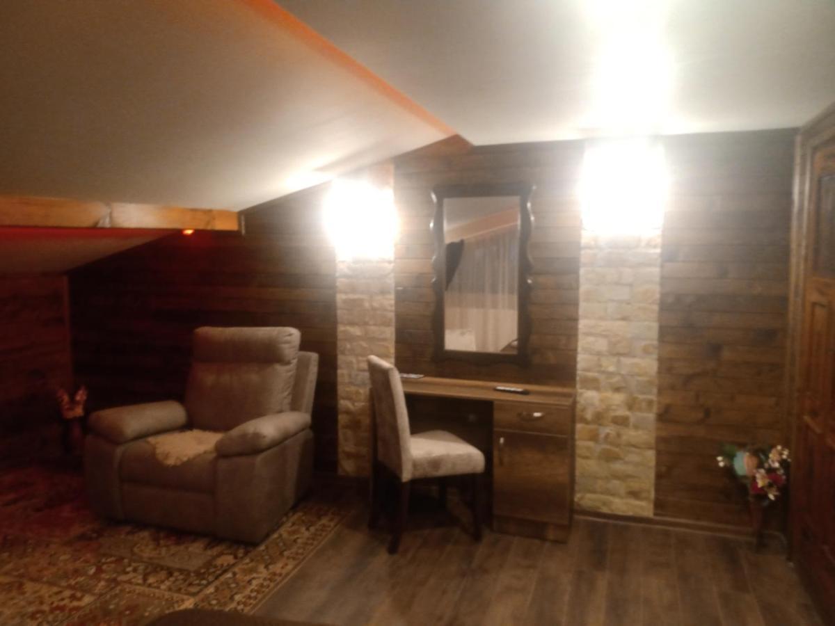 Hotel Кръчмъ При Байката Ribarica Exterior foto